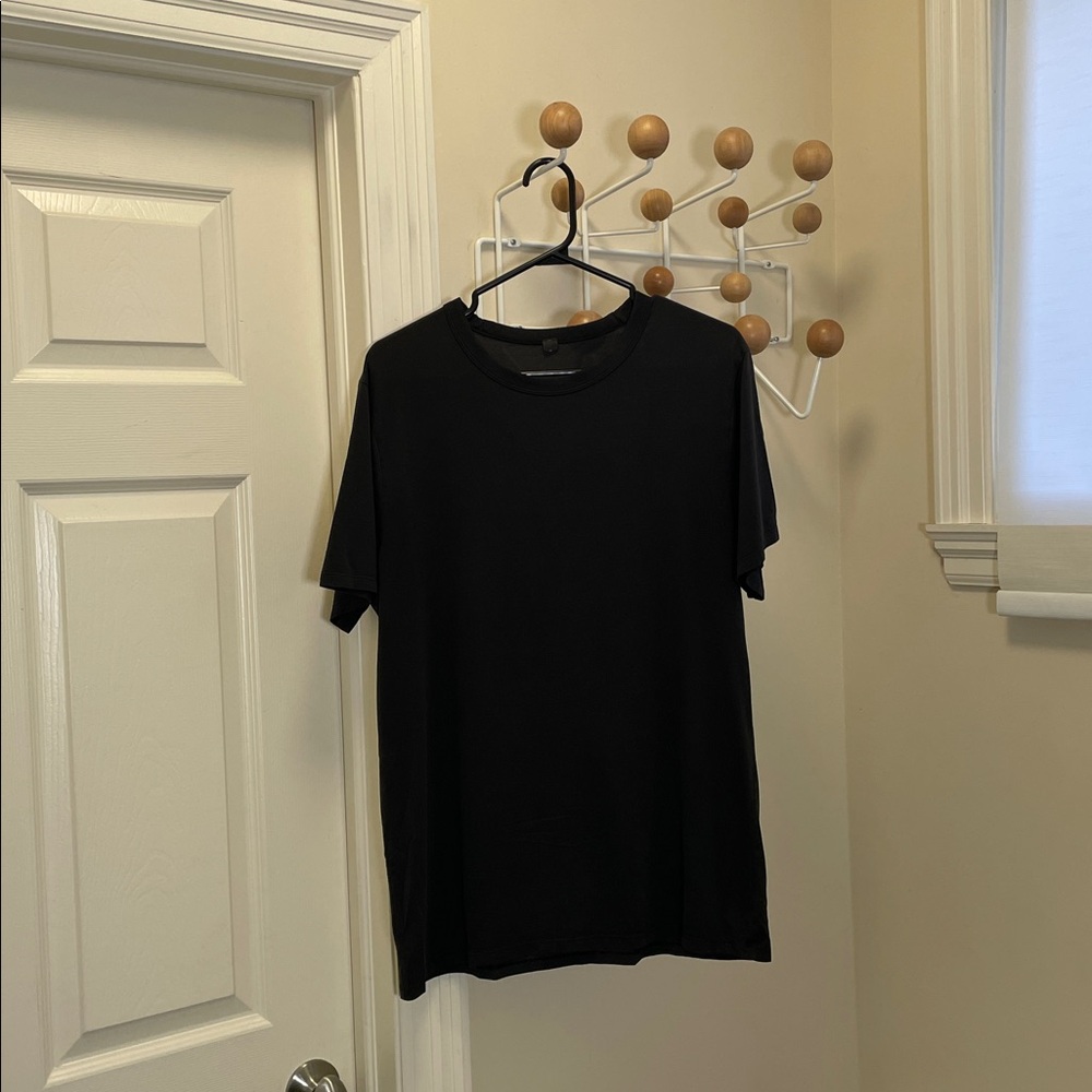 Lululemon - Classic Athletic T-Shirt - Black - M